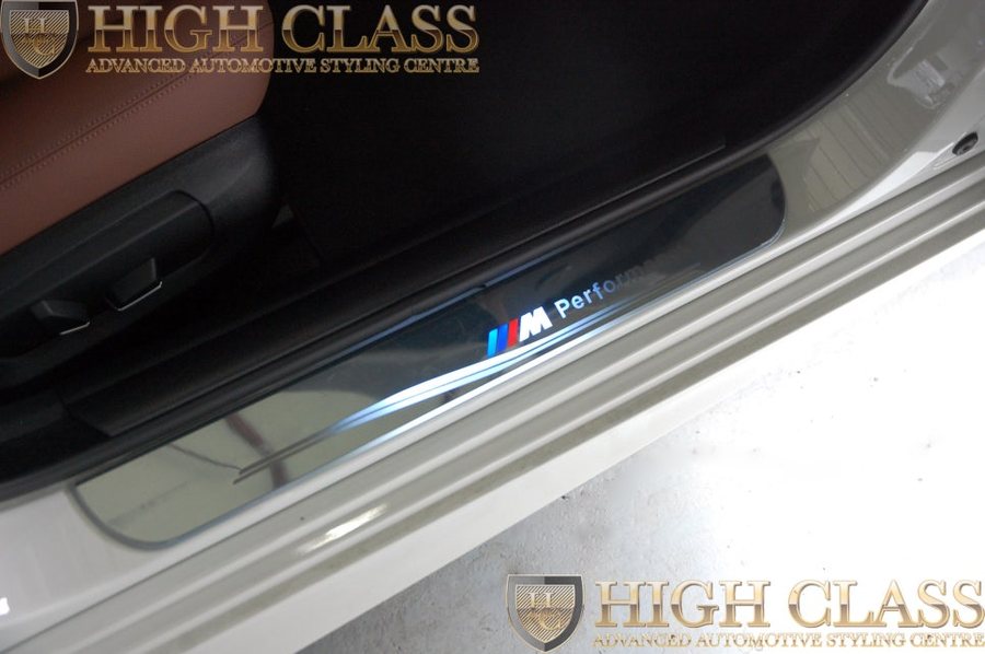 BMW 520d 무빙도어스커프 창원 LED 튜닝 여기서