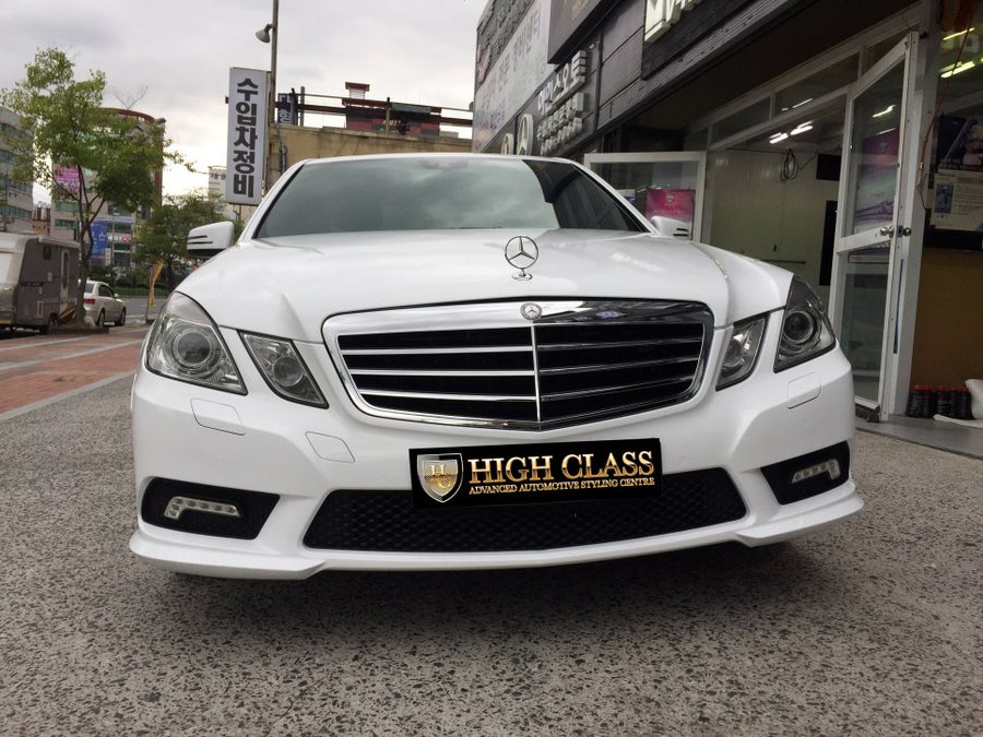 창원 랩핑 벤츠E350 전체 카스킨 에이버리 유광 화이트 컬러로 체인지