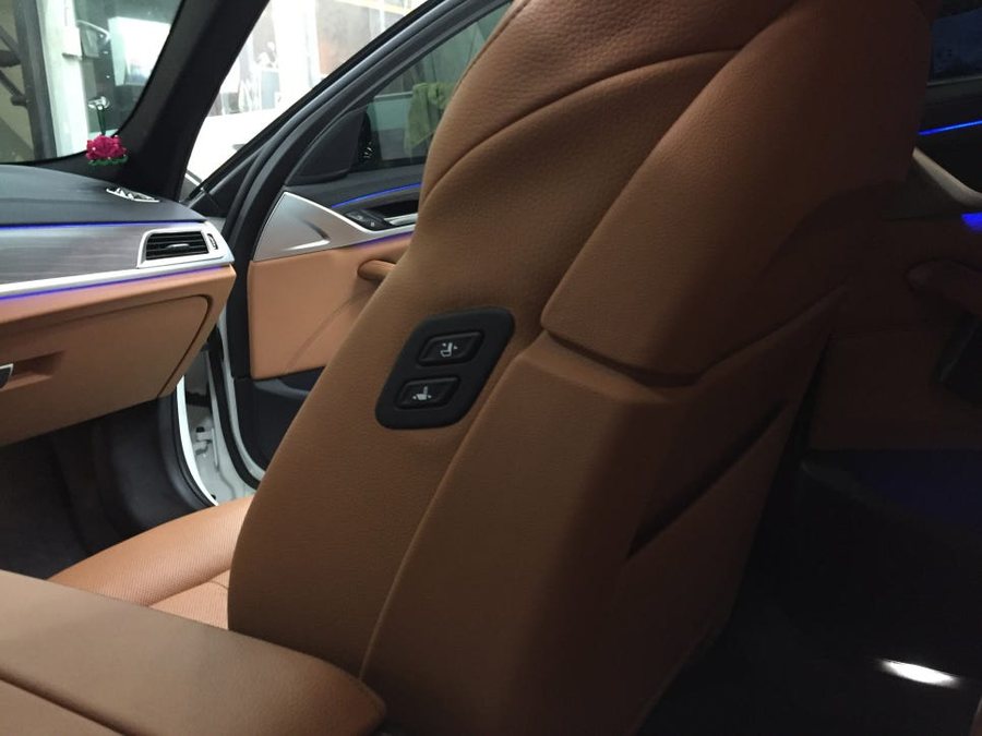 창원 수입차 워크인 스위치 장착점 BMW520d 조수석 편의를 위해
