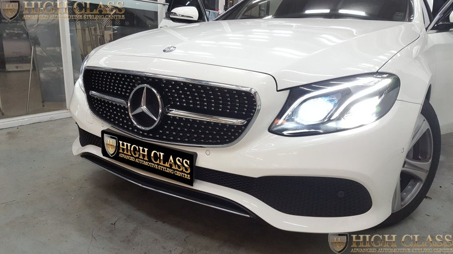 벤츠 E클래스 다이아몬드 그릴 W213 E220d의 튜닝