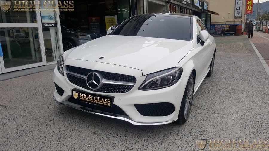 창원 벤츠 C클래스 디스트로닉 엠블럼 력셔리한 외관 완성