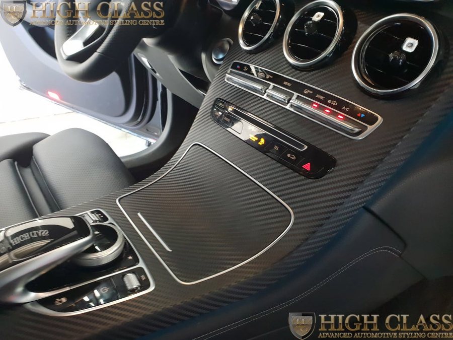 벤츠 GLC 220d 실내 카본랩핑과 AMG 스포츠 페달