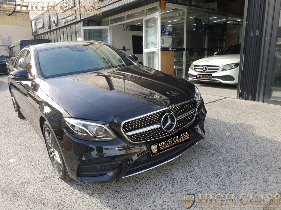 벤츠 E300 블랙 다이아몬드 그릴은 필수
