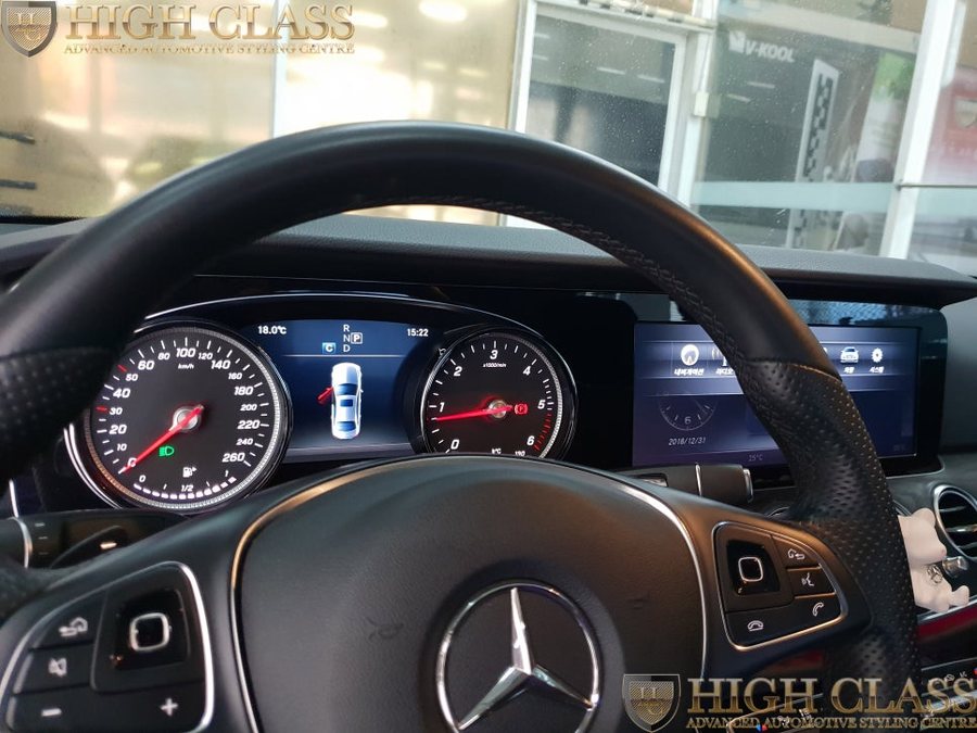 벤츠 E220d 계기판 엠비언트