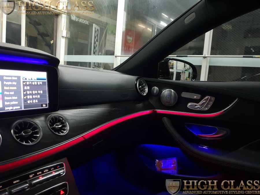 벤츠 E220d E쿠페 17년식 멀티컬러 및 부메스터 커버