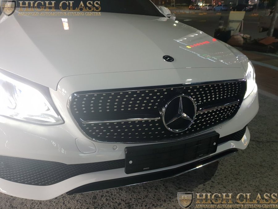 벤츠 E클래스 블랙 다이아몬드 그릴 AMG 스타일로