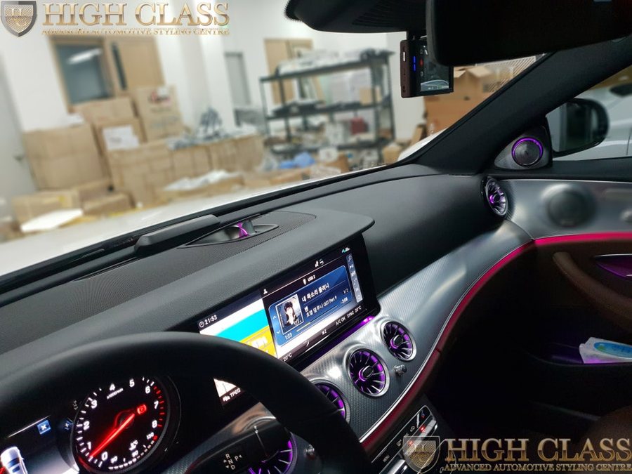 벤츠 E300 W213 전동센터스피커 움직이는 사운드
