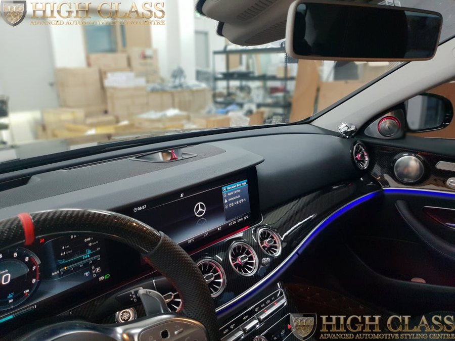 벤츠 E클래스 E300 전동센터스피커 및 AMG 신형카본핸들