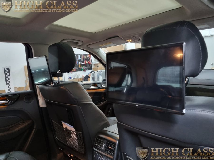 벤츠 GLS 350d 리어모니터 장착으로 즐거운 명절 귀향길