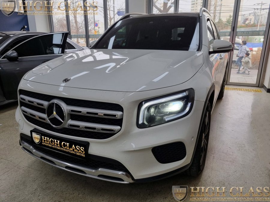 벤츠 GLB  AMG 퍼포먼스 코딩 / 오토하이빔 어시스트 / 통풍시트