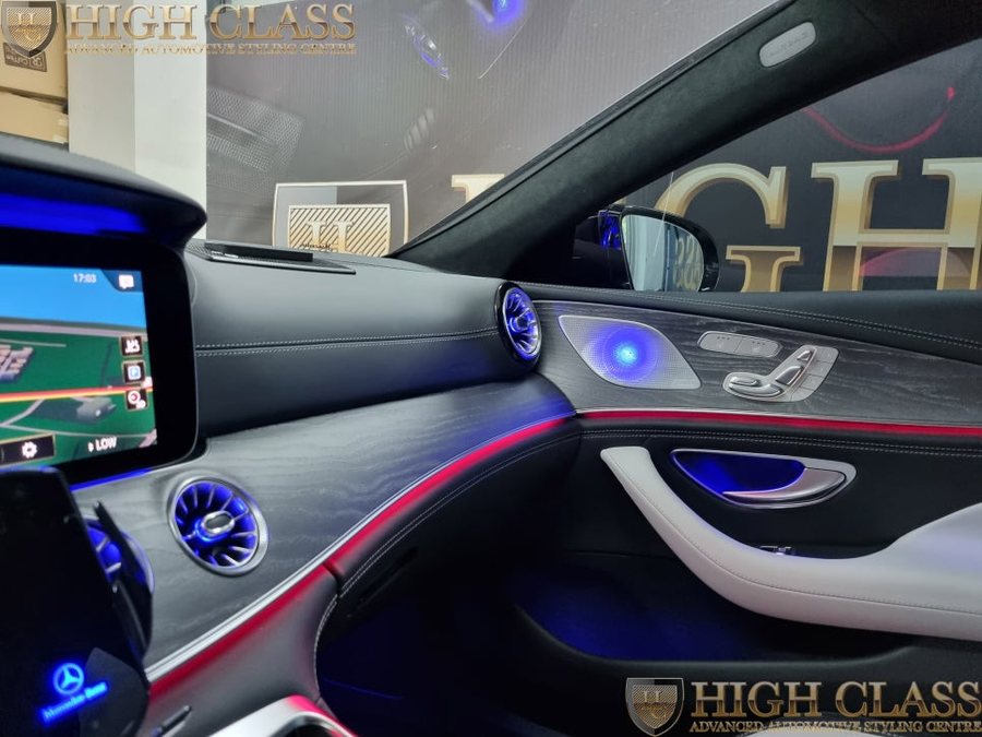 벤츠 GT 43 AMG - 전동센터스피커 / 미드레인지 / 2열 송풍구 / 시트백라인 / 안전벨트 엠비언트 풀튜닝