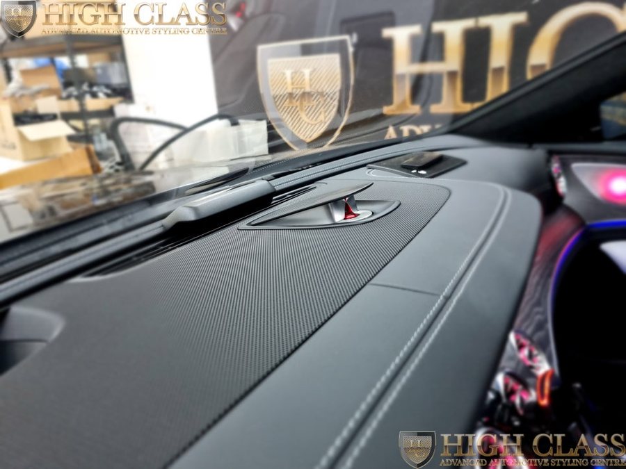 벤츠 GT 43 AMG - 전동센터스피커 / 미드레인지 / 2열 송풍구 / 시트백라인 / 안전벨트 엠비언트 풀튜닝