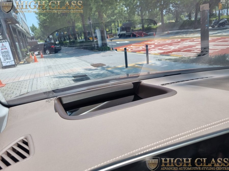 벤츠 EQE 순정 HUD (Head Up Display) 옵션이 빠진 이유
