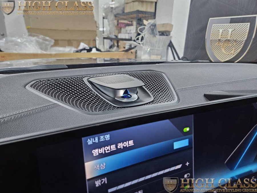 bmw  i4 전동센터스피커 하이 앤드 사운드 구현