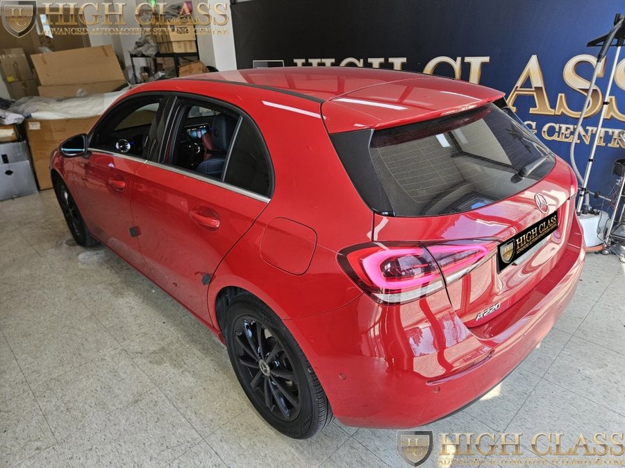 벤츠 A클래스 A220 64색 엠비언트 구축, 터빈 송풍구, 도어라인