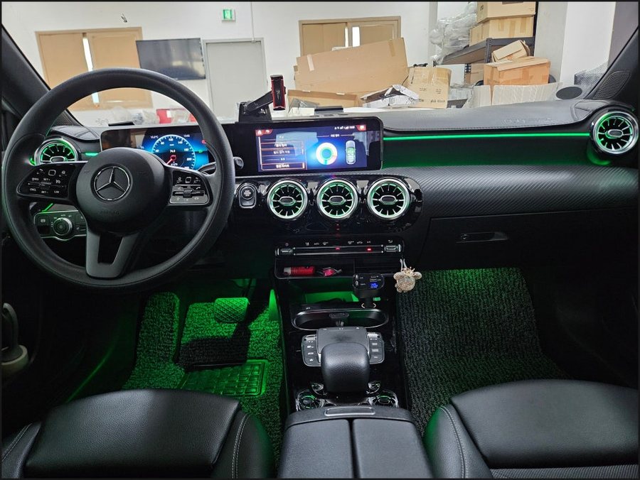 2020 벤츠A클래스 엠비언트라이트 A220 DA1 무드등옵션