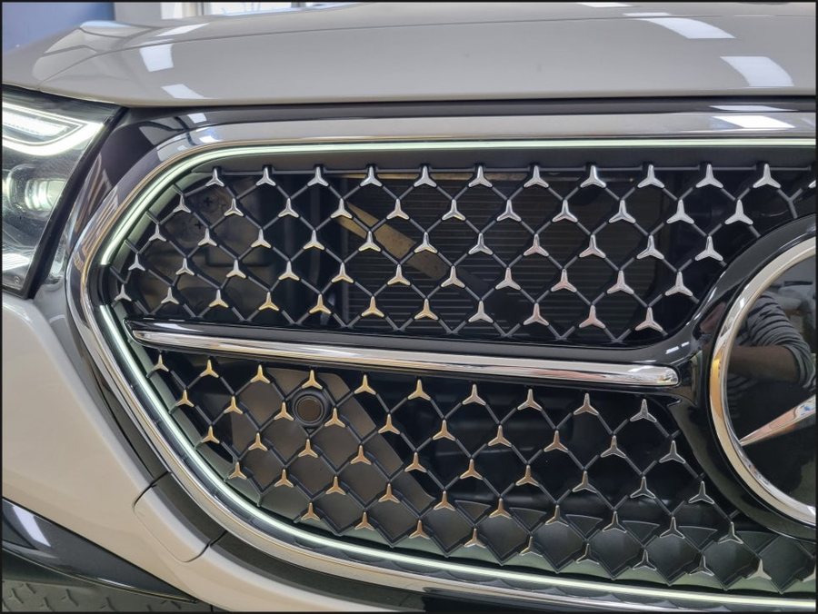 2025 벤츠E클래스 W214 발광그릴 E300 아방가르드 옵션