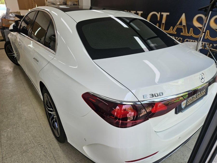 E클래스 E300 정품 세로 발광 그릴 벤츠 W214 옵션