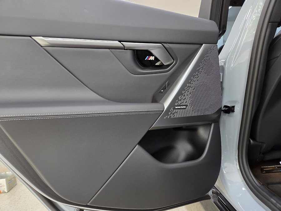 BMW G60 520i 회오리 트위터 커버, 회오리 스피커 커버 엠비언트 튜닝