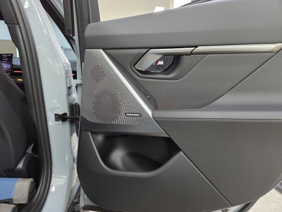 BMW G60 520i 회오리 트위터 커버, 회오리 스피커 커버 엠비언트 튜닝