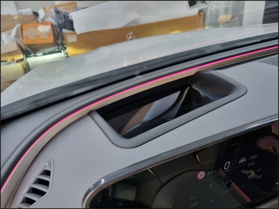 벤츠E클래스 E220d HUD 헤드업디스플레이 W214 빠진옵션