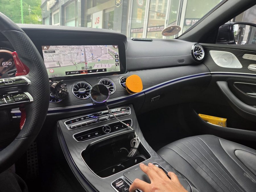 CLS 300d 후방카메라 전환 불량 및 어라운드뷰 수리