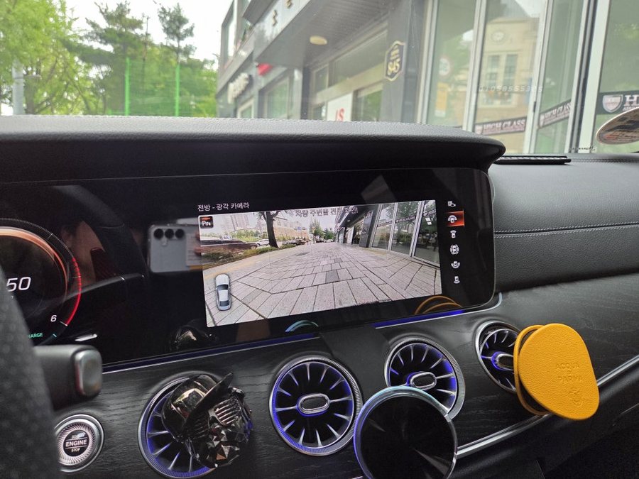 CLS 300d 후방카메라 전환 불량 및 어라운드뷰 수리