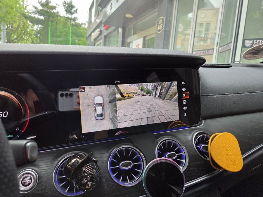 CLS 300d 후방카메라 전환 불량 및 어라운드뷰 수리