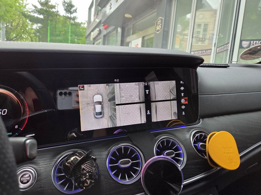 CLS 300d 후방카메라 전환 불량 및 어라운드뷰 수리