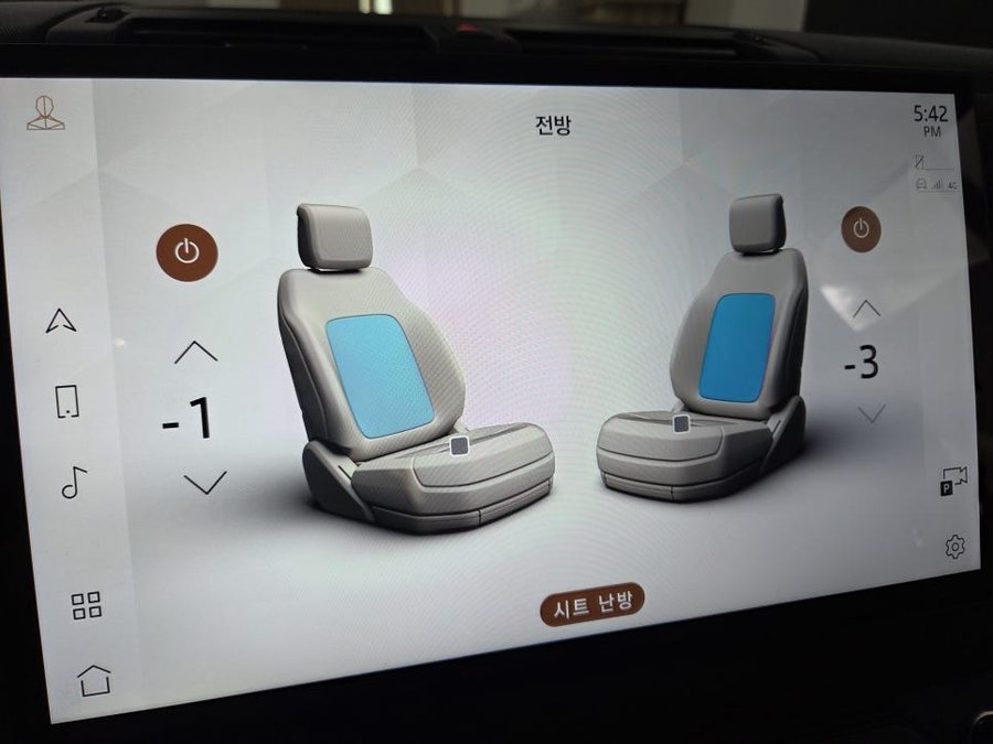 랜드로버 디펜더 순정형 통풍시트 얼음장 같은 시트