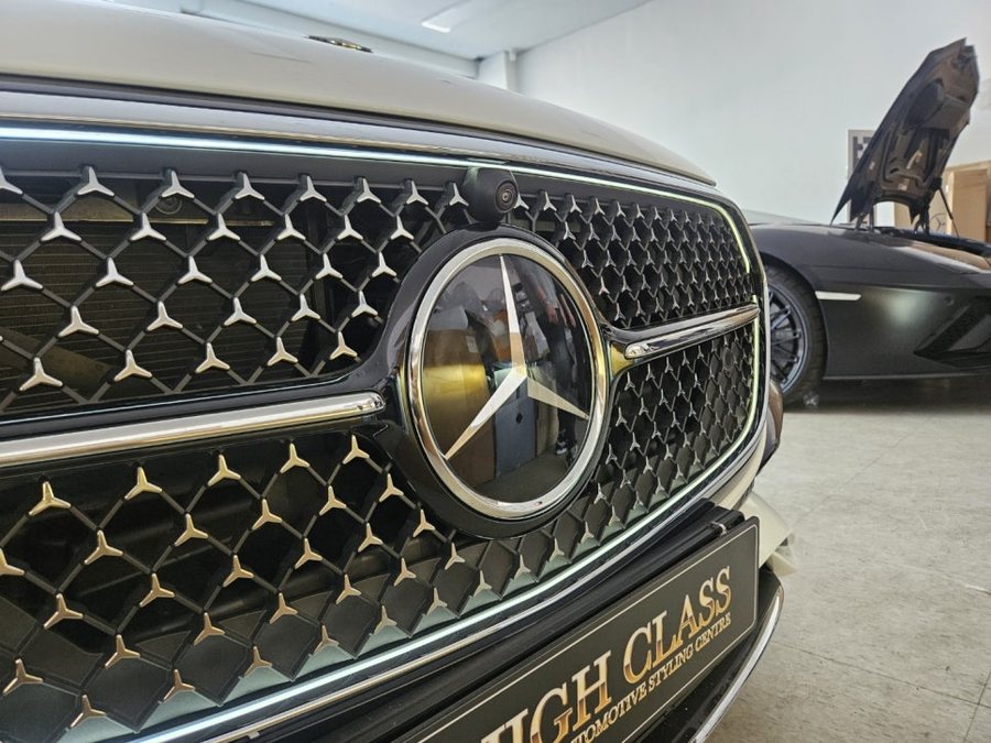 벤츠 E300 익스클루시브 / AMG 라인 범퍼 정품 발광그릴 교체방법