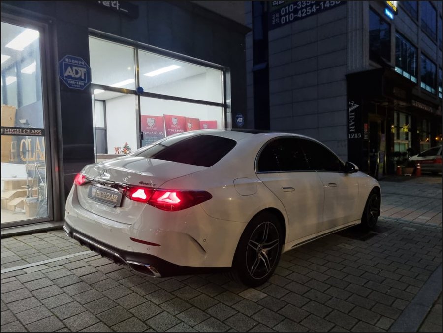 벤츠 E클래스 W214 순정 발광그릴 | 아방가르드 정품 옵션 시공