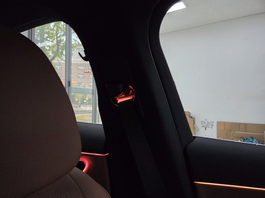 벤츠 E클래스 W214 차량 벨트 포인트 튜닝 안전벨트 엠비언트
