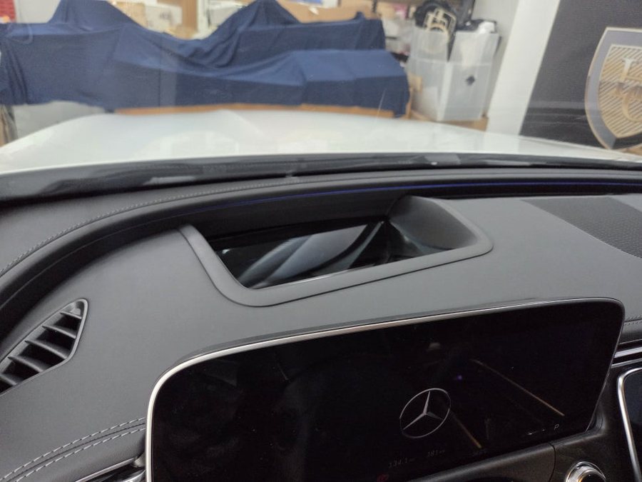 벤츠 E클래스 헤드업 디스플레이 장착 방법
