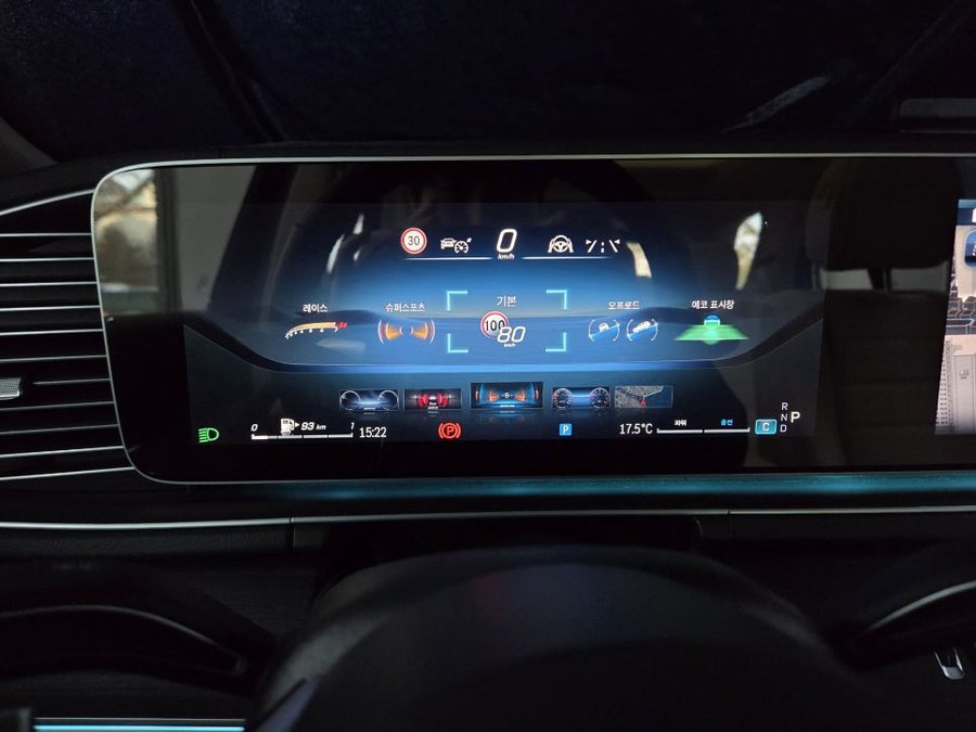 벤츠 GLE W167 페리 코딩 활성화 가능( 반자율 주행 확장, 스포츠 플러스 모드, AMG 계기판, 생활코딩)