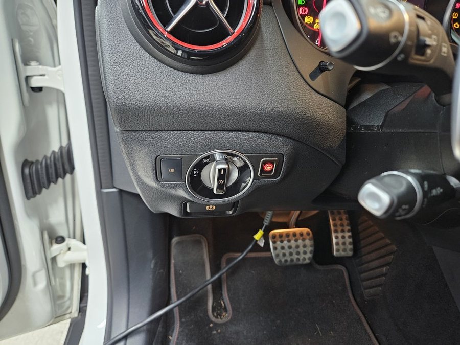 벤츠 GLA X156 AMG 핸들열선 / 안드로이드 오토 코딩 / 후방 카메라 수리