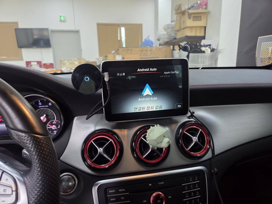 벤츠 GLA X156 AMG 핸들열선 / 안드로이드 오토 코딩 / 후방 카메라 수리