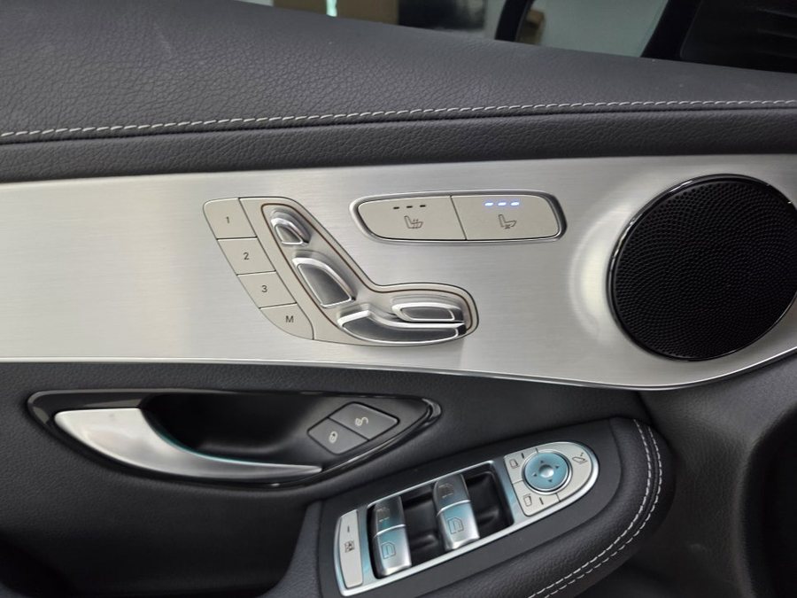 벤츠 GLC 300e 통풍옵션 추가 엠비언트와 함께 시공 가능한 매장
