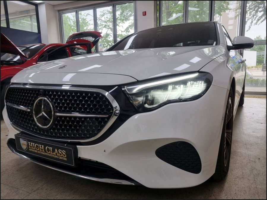 신형 E200 W214 순정 HUD 헤드업 레트로핏은 하이클라스