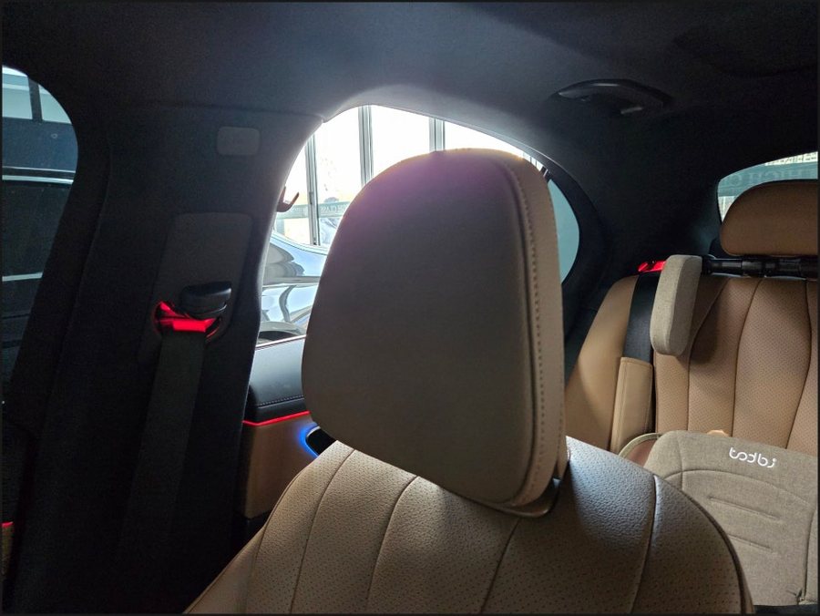 벤츠 E클래스 W214 풀옵션 시공 | 4D부메스터 전동트위터·안전벨트 엠비언트·미드레인지 엠비언트·조수석 R버튼·리어공조기