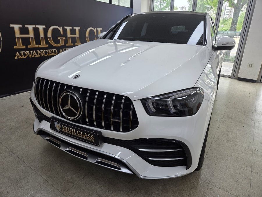 벤츠 GLE 53 쿠페 전동 사이드 스텝