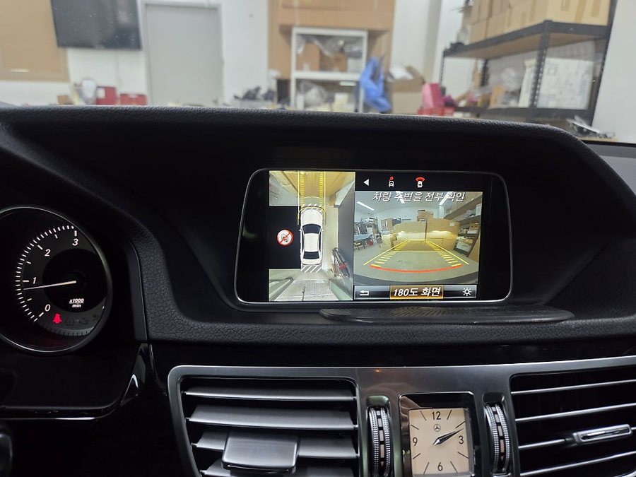 벤츠 E클래스 W212 카메라 수리