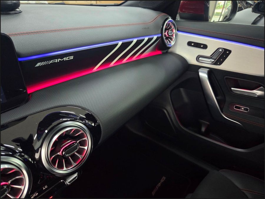 벤츠 CLA 핸들 열선 / 후석 송풍구 엠비언트 / AMG 대시보드 엠비언트, CLA250의 변신은 무죄