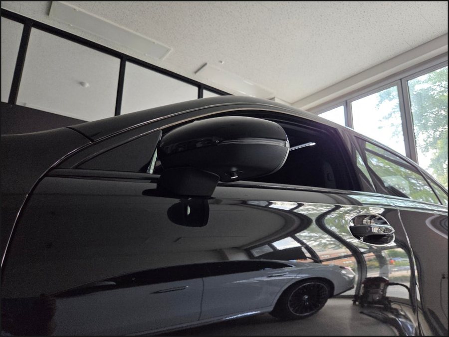 벤츠 A35 AMG, 빠진 옵션 AMG 퍼들램프와 센터콘솔 엠비언트를 채우다