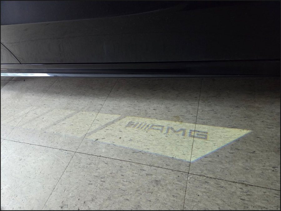 벤츠 A35 AMG, 빠진 옵션 AMG 퍼들램프와 센터콘솔 엠비언트를 채우다