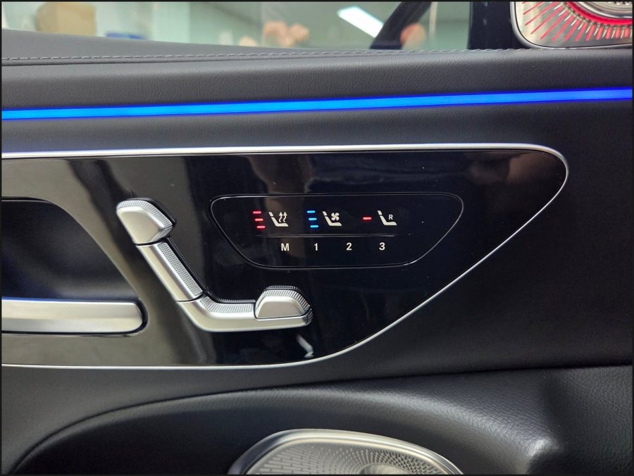 벤츠 E클래스 W214 순정 R버튼부터 5D 부메스터까지, 실내에서 느껴지는 확실한 변화