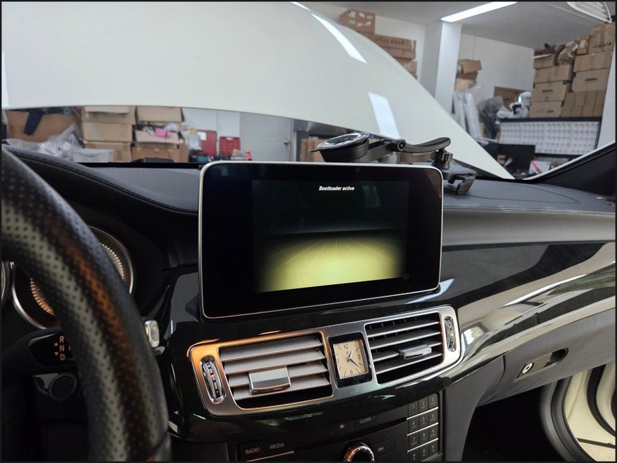 벤츠 CLS 400 W218, 순정  안드로이드 오토·애플 카플레이 코딩으로 활성화